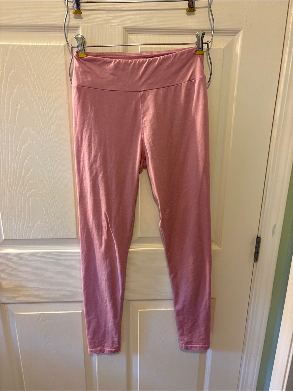 LuLaRoe Women's Straight Leg leggings in Dusty Pink One size 12.5” 15”25”